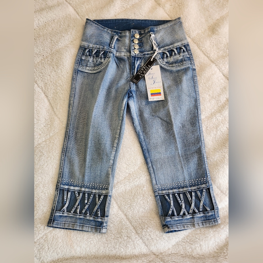 Diva Star Push Up Jeans Size 7 Women's Embellished Colombian-style Capri Buttons